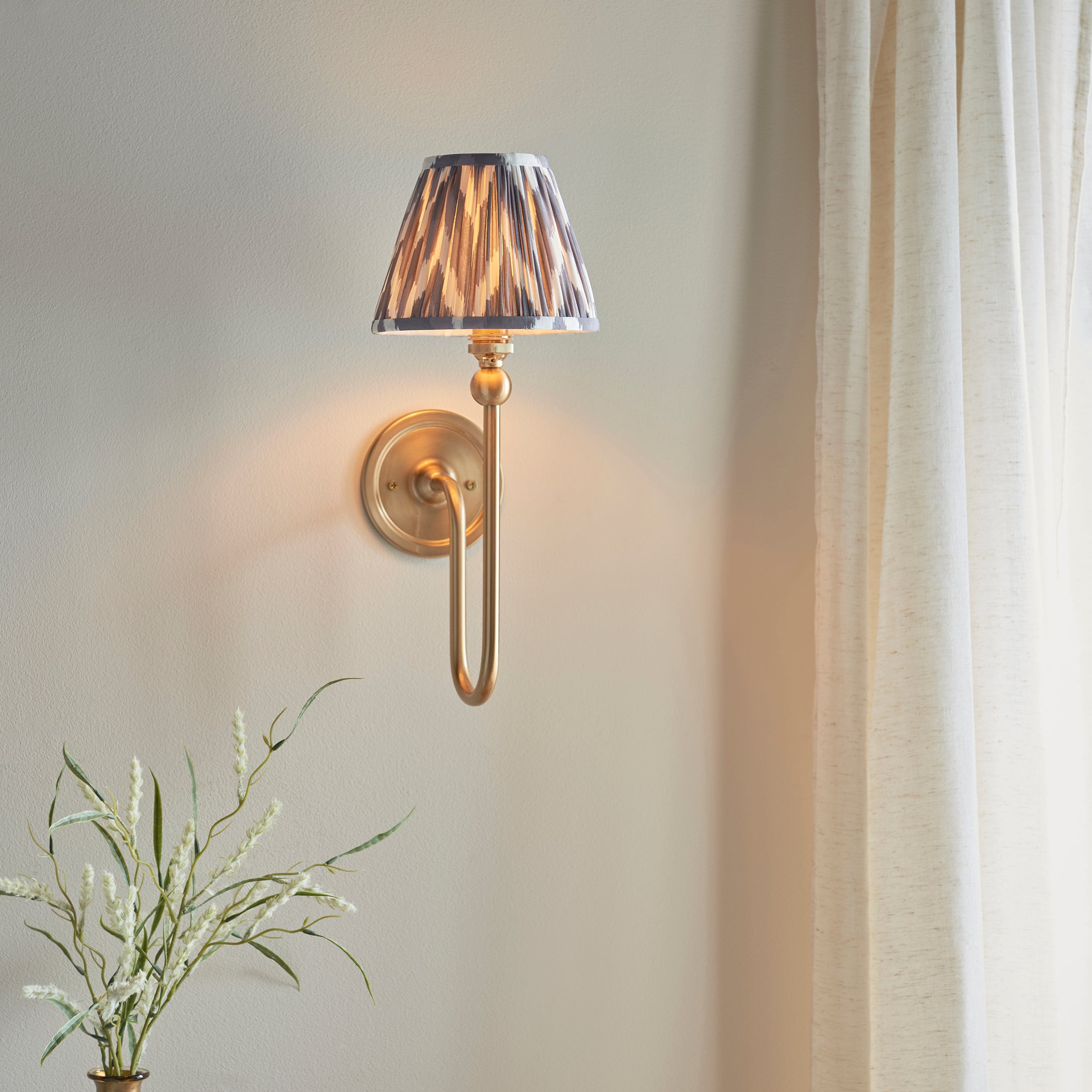 Gunnder Wall Light