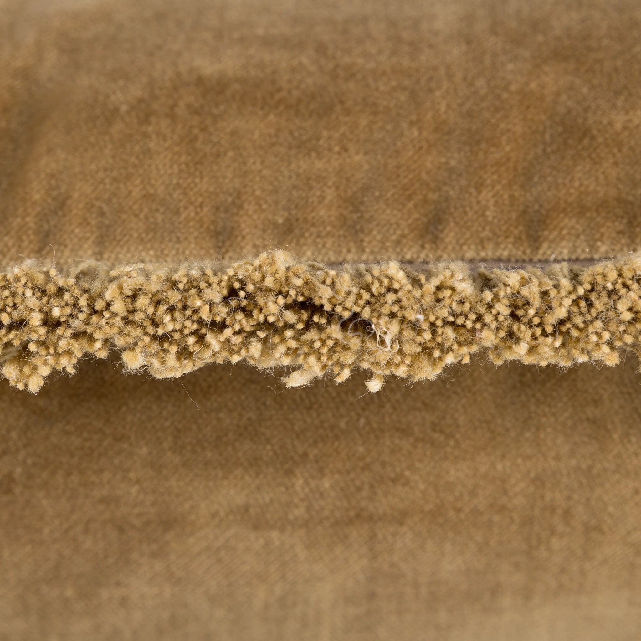 Nova Cushion in Gold