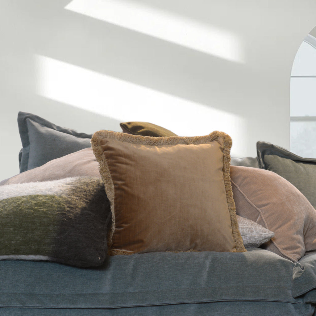 Nova Cushion in Gold