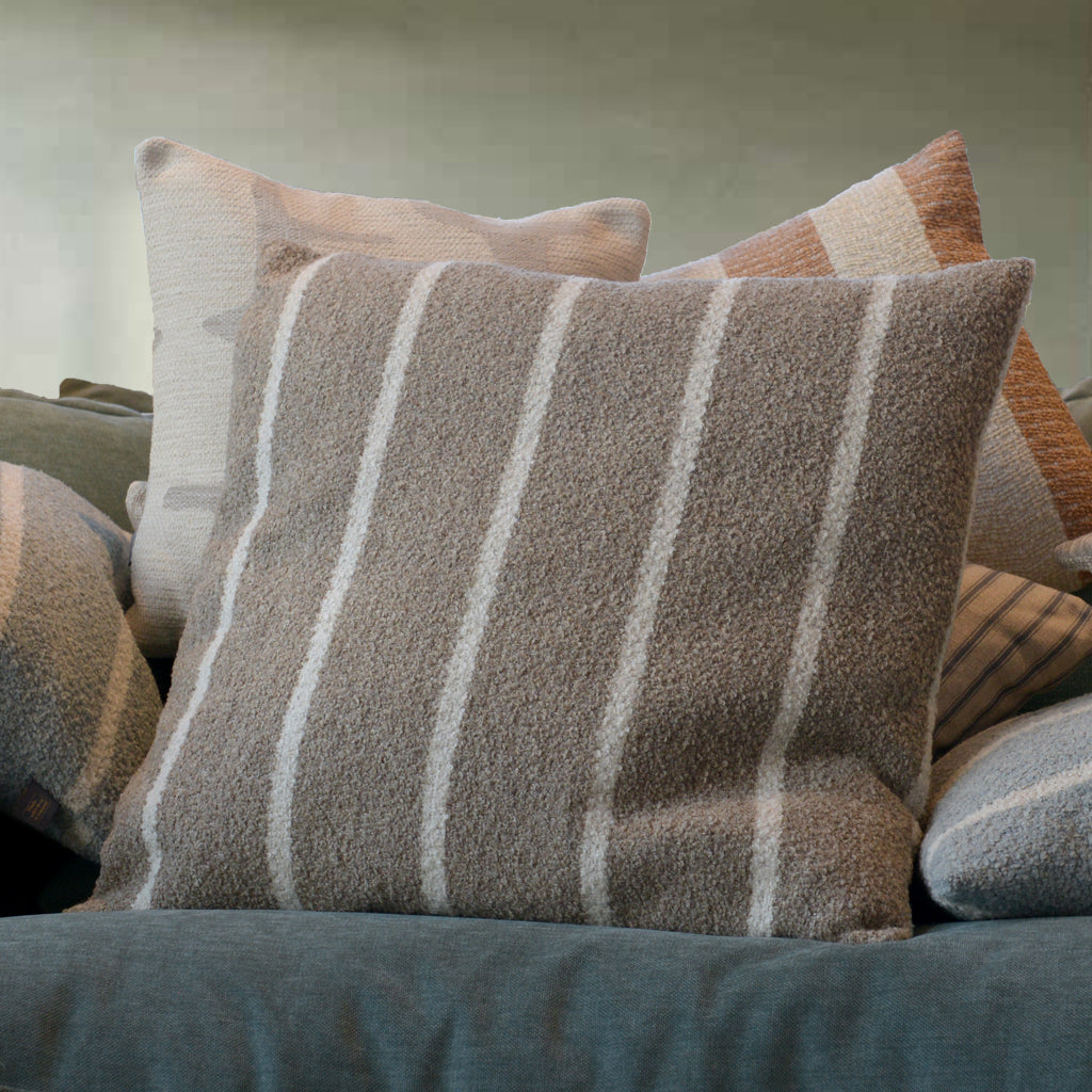Large Nebula Cushion in Natural