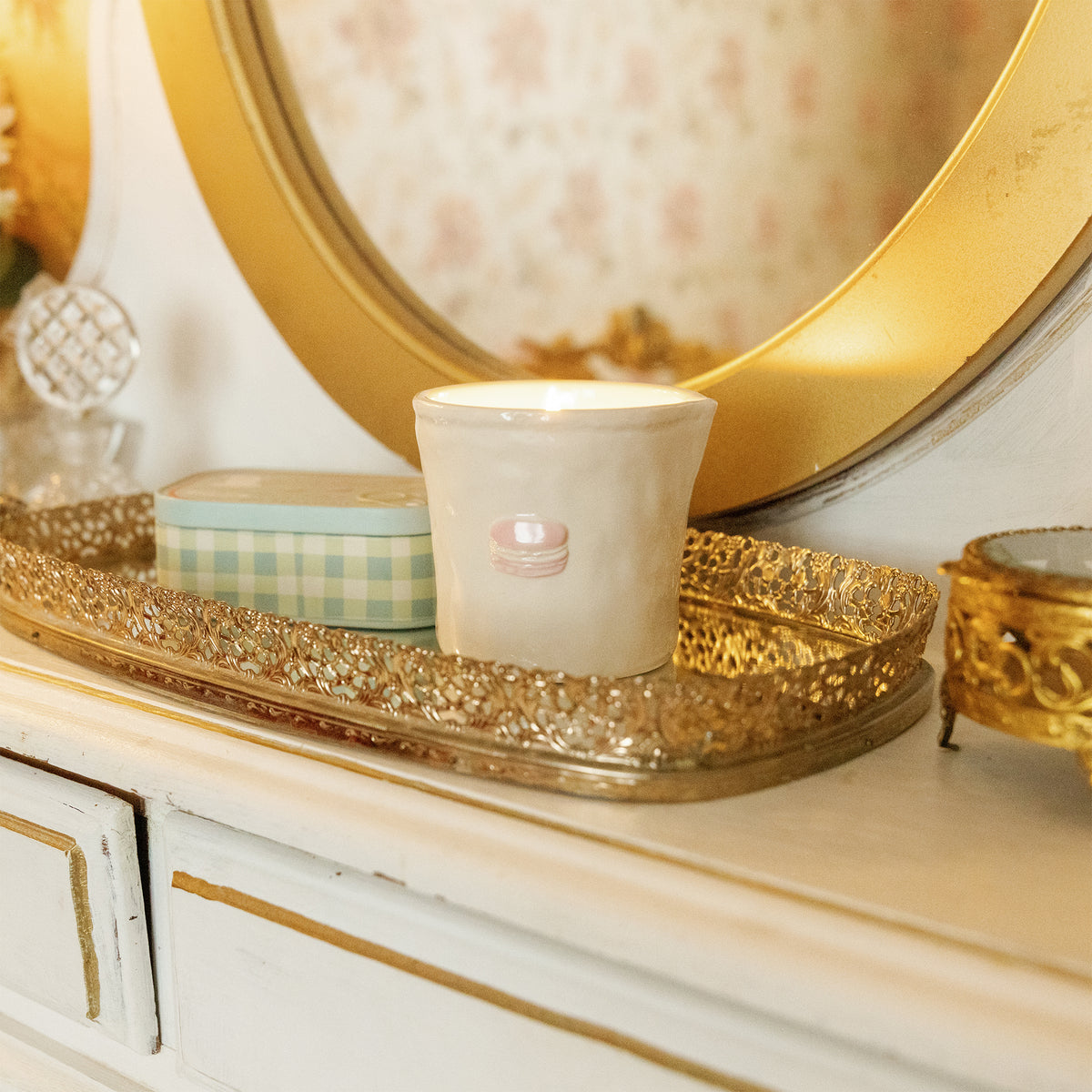 Bistro Macaron Ceramic Soy Candle