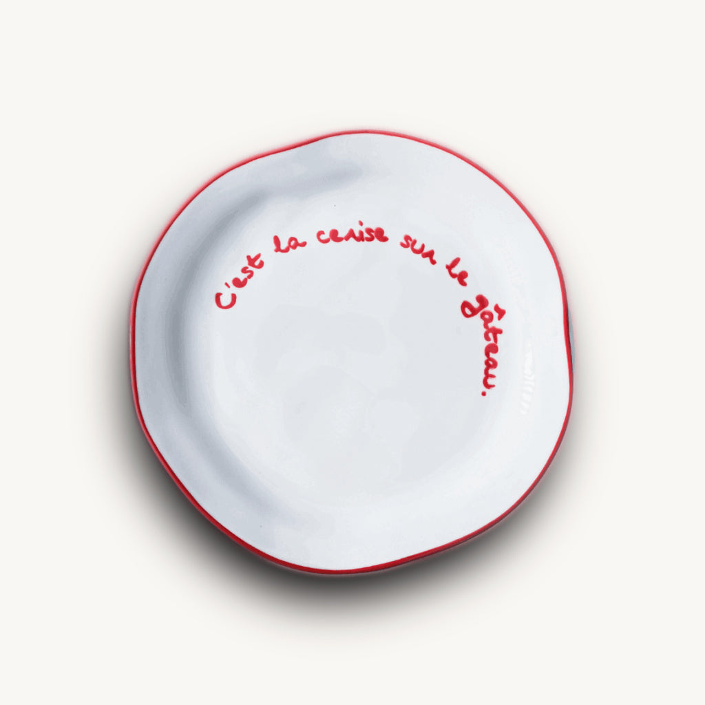 "C'est la cerise sur le gateau" Cerise Decorative Plate