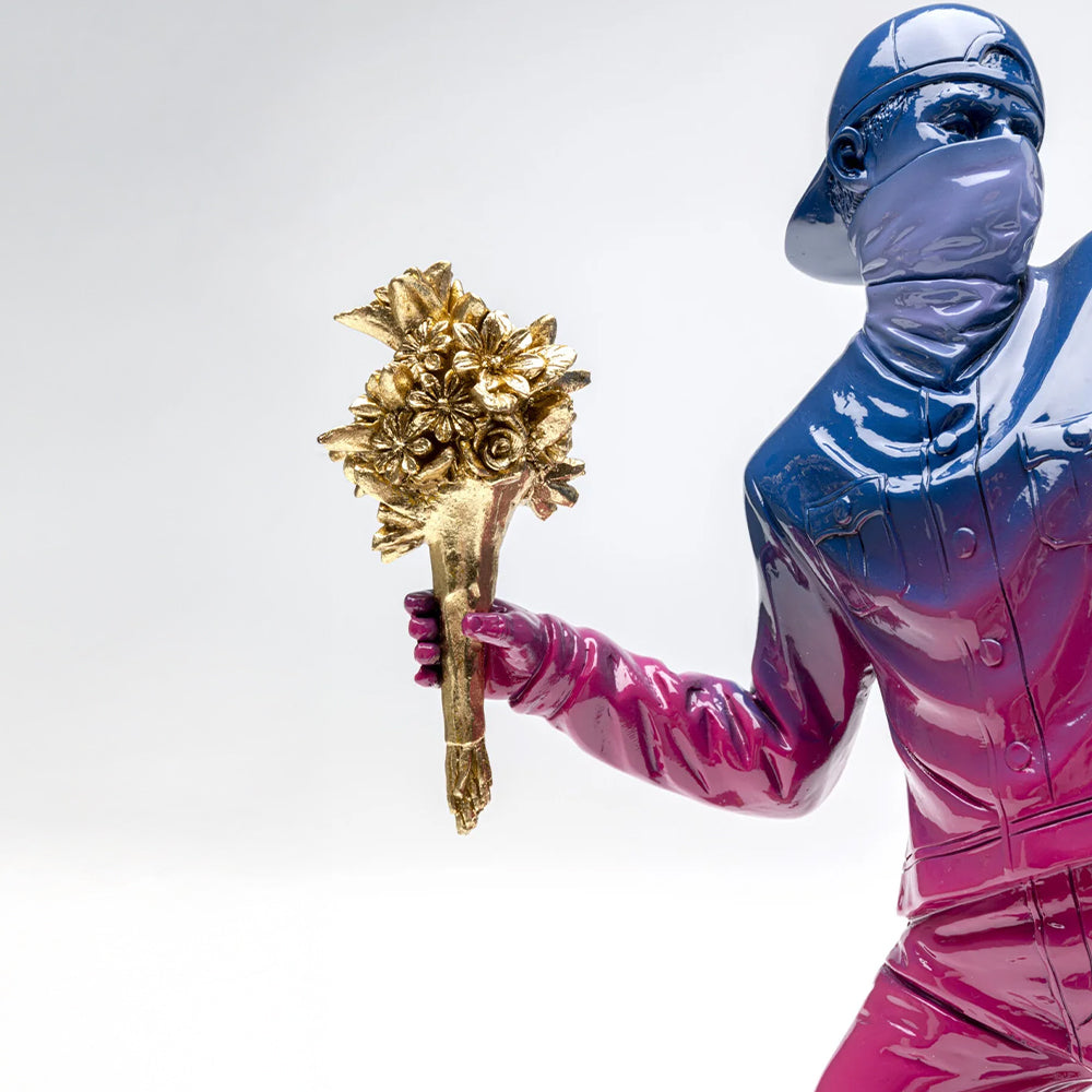 Deco Street Art Rainbow Figurine