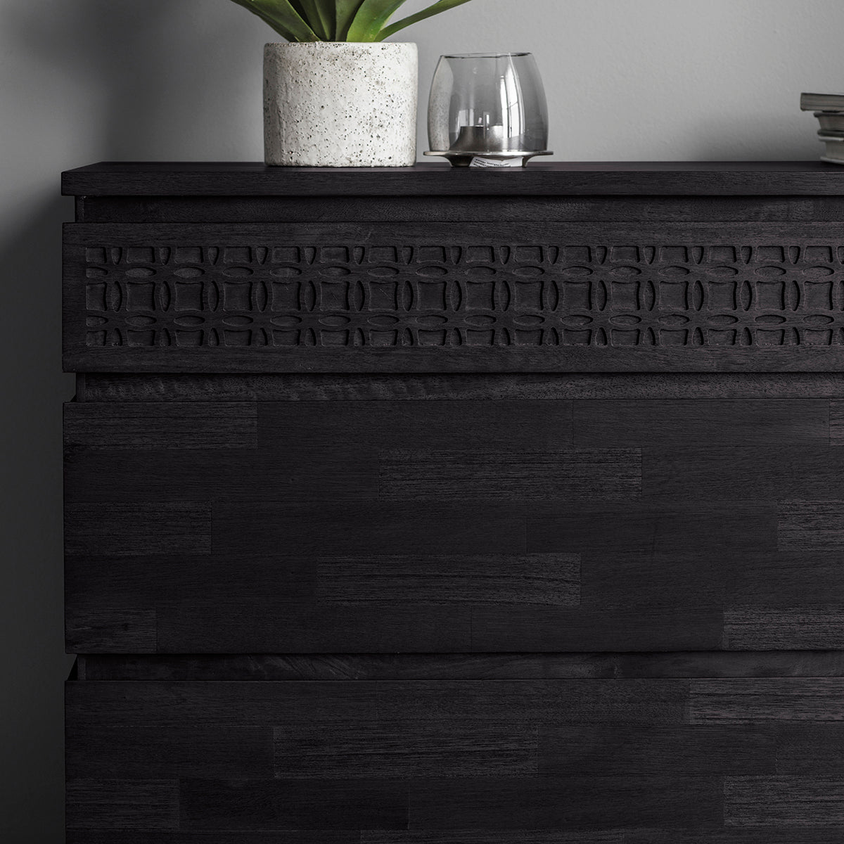 Akari 4 Drawer Chest