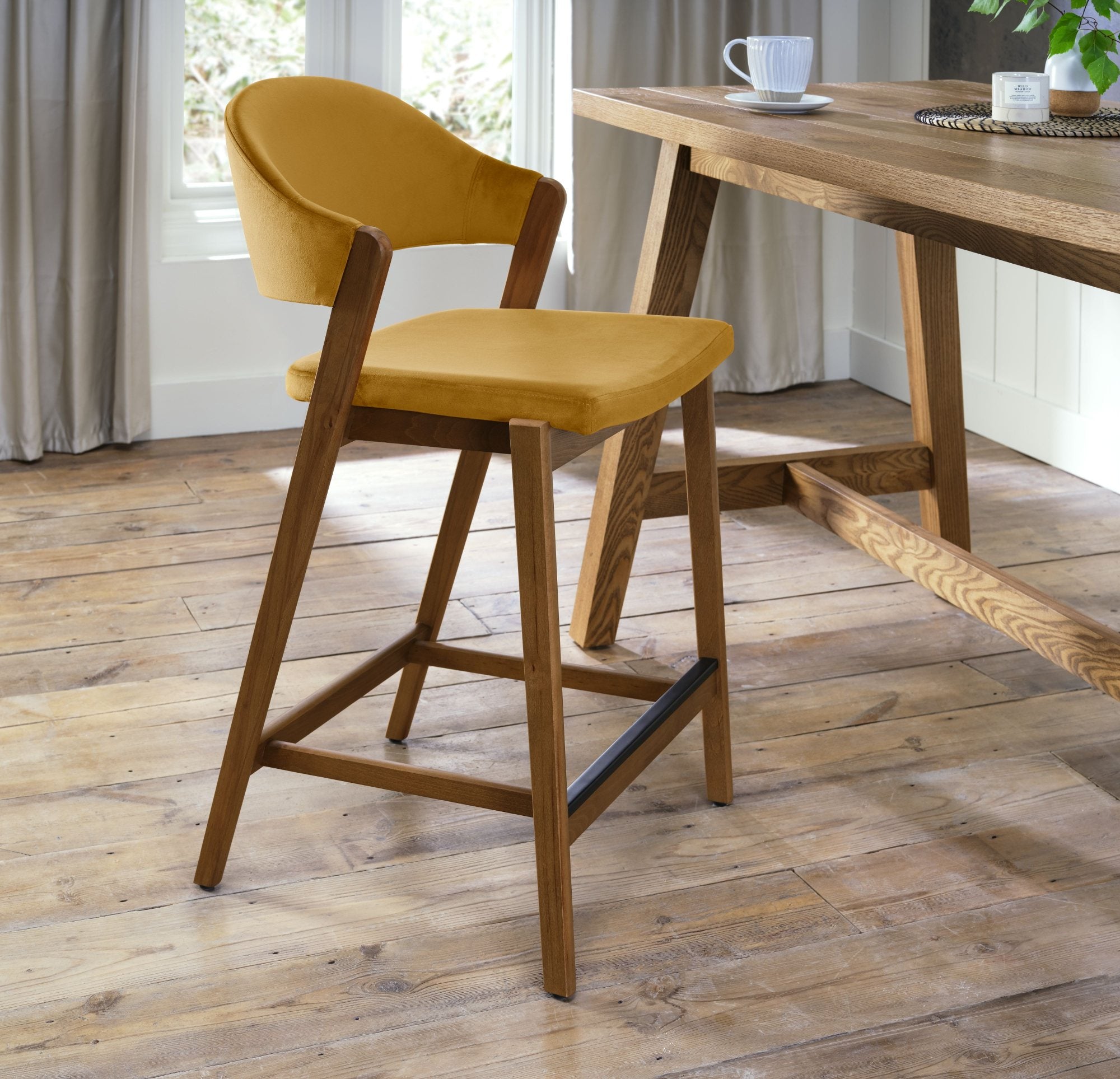 Highgate Rustic Oak Barstool in Yellow