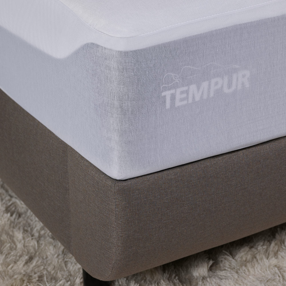 TEMPUR® Mattress Protector & Sheet in White