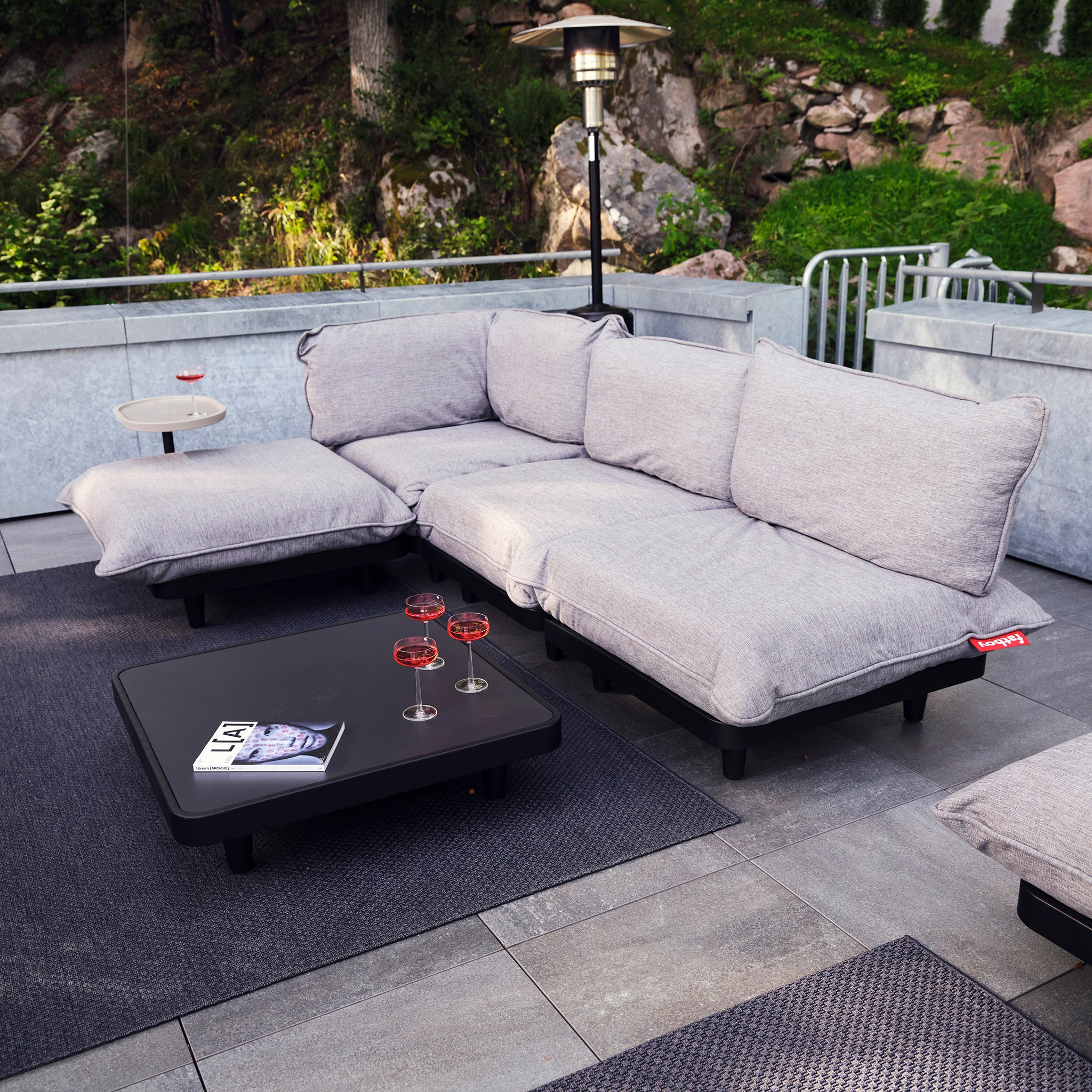 Paletti Table in Black