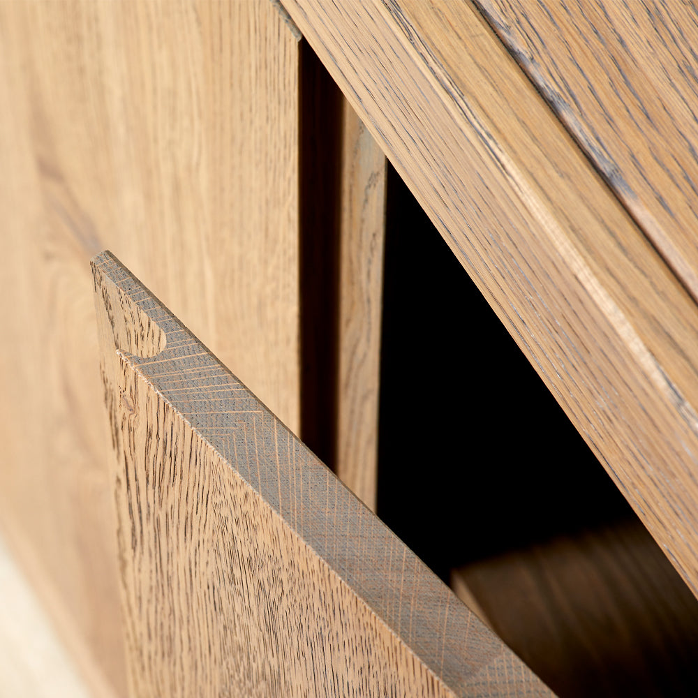 Varis 4 Door Sideboard in Varis Natural