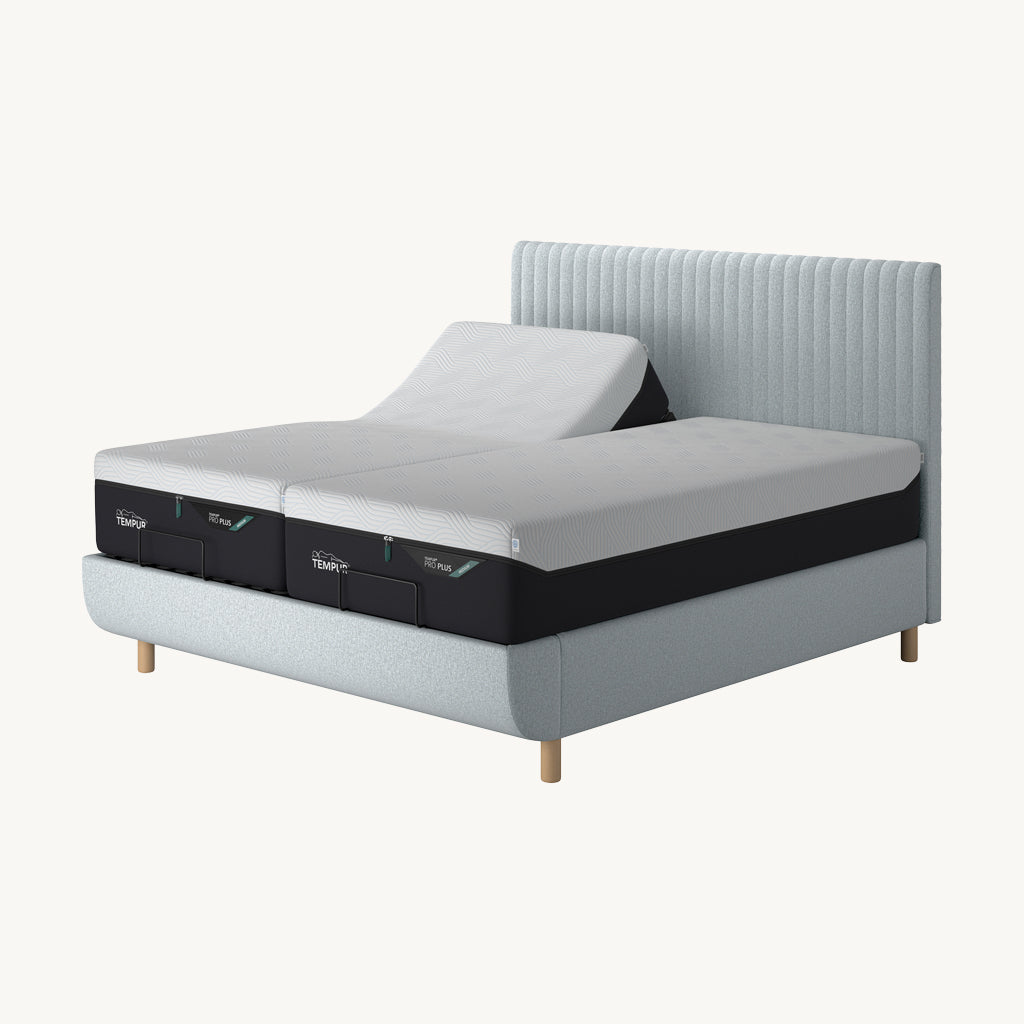 TEMPUR® Arc Adjustable Bed with Vertical Headboard in Light Grey
