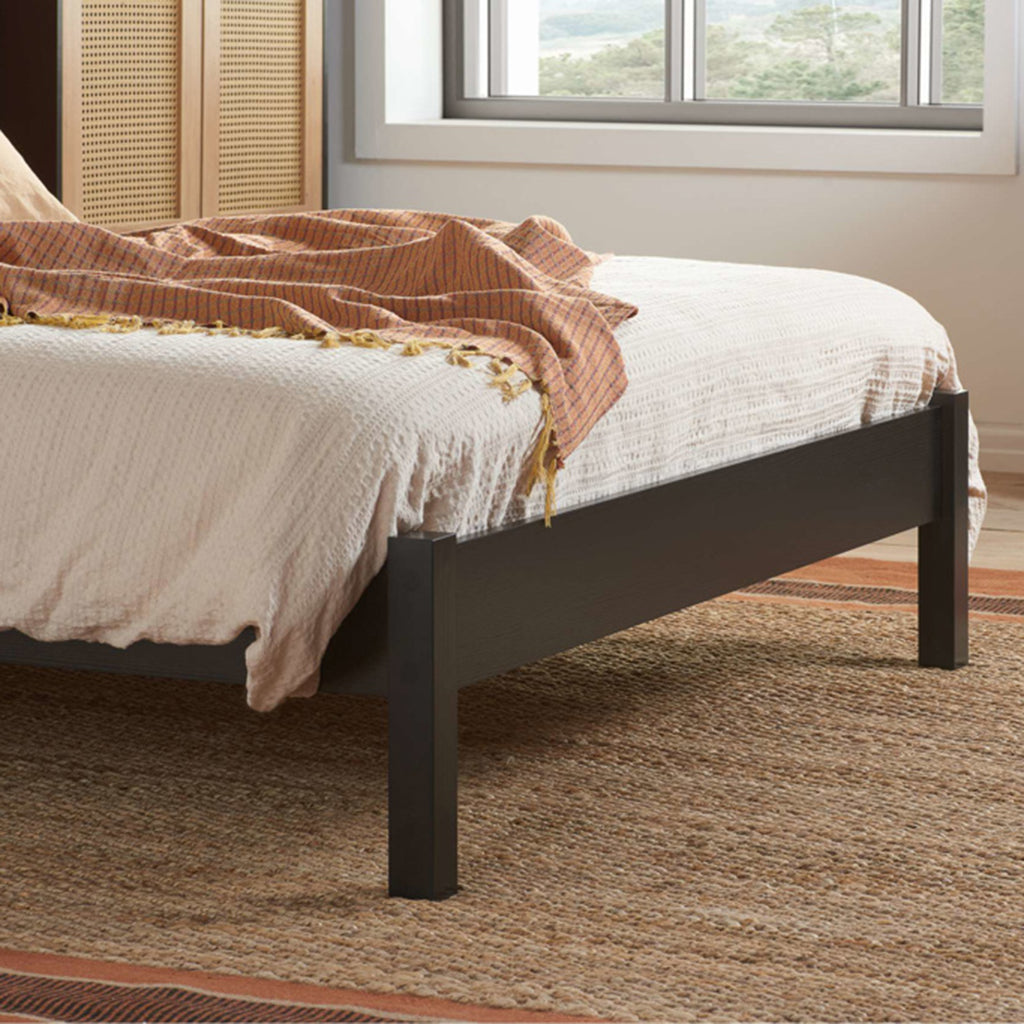 Washington Rattan Bed