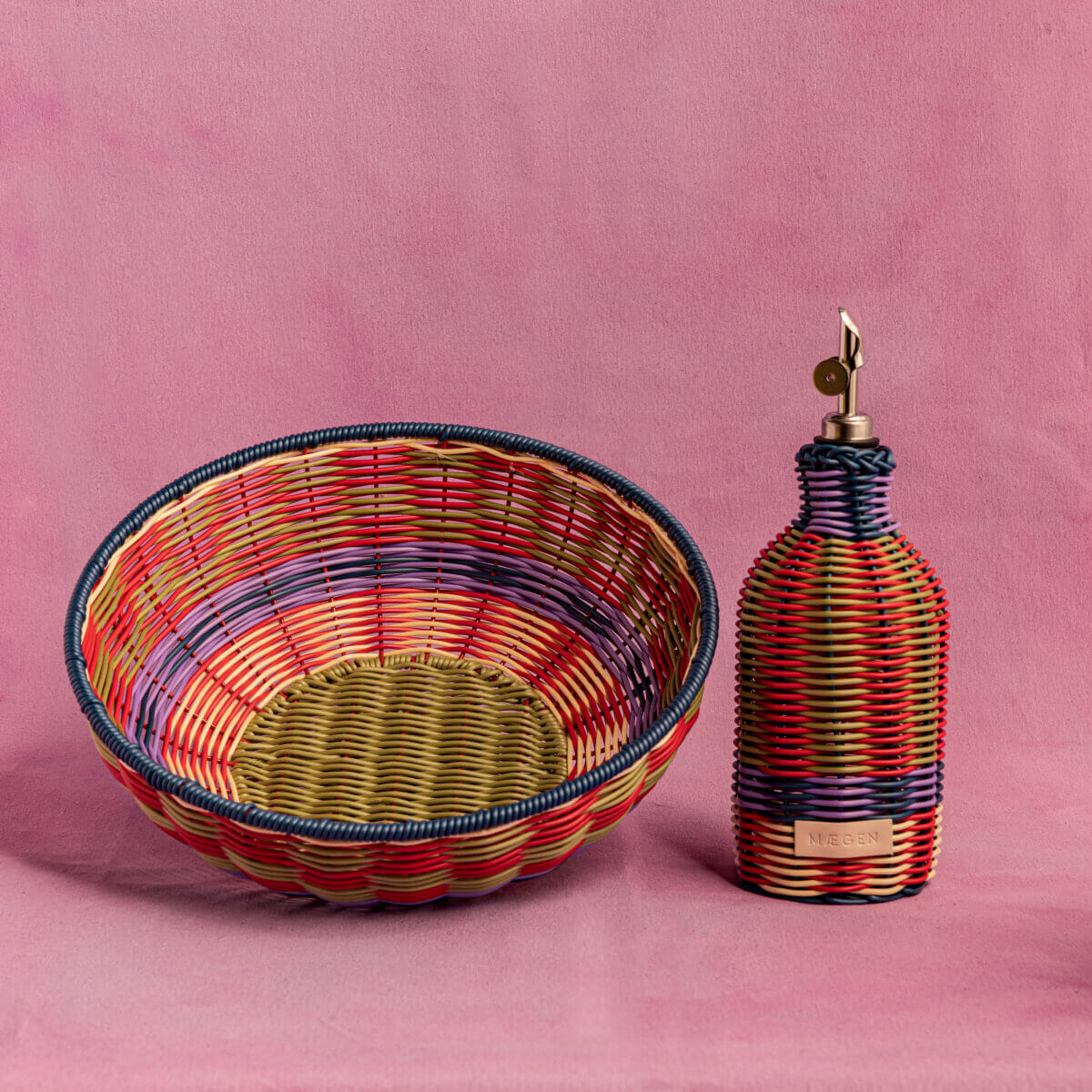 Woven Oil Pourer in Green