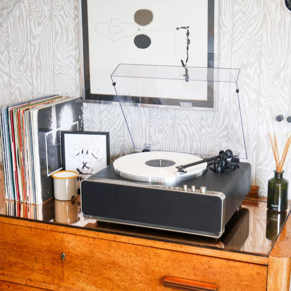 Richmond Deluxe High Power Record Player in Black