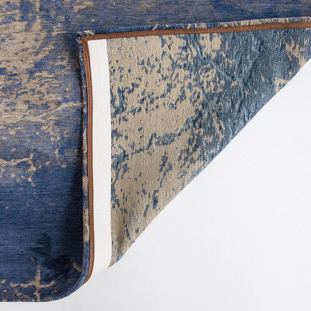 Cracks Rug in Abyss Blue