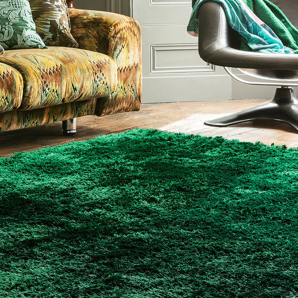 Plush Rug Dark in Plush Emerald