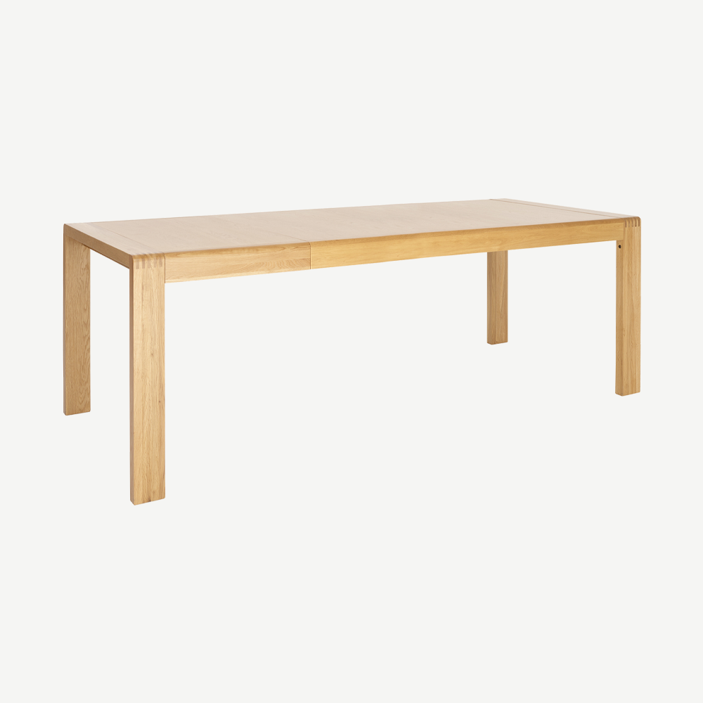 Ercol Bosco medium extending dining table in clear matt lacquer finish