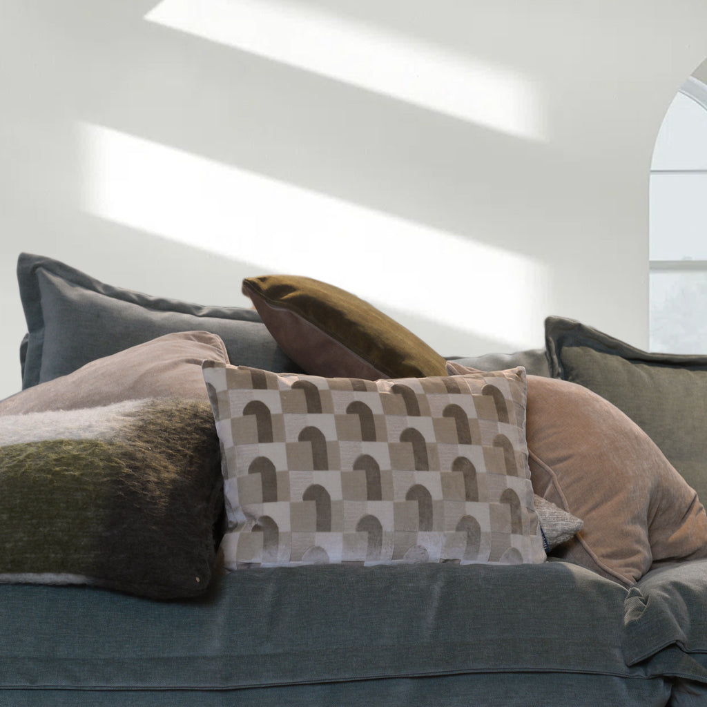 Geometric Cushion Natural