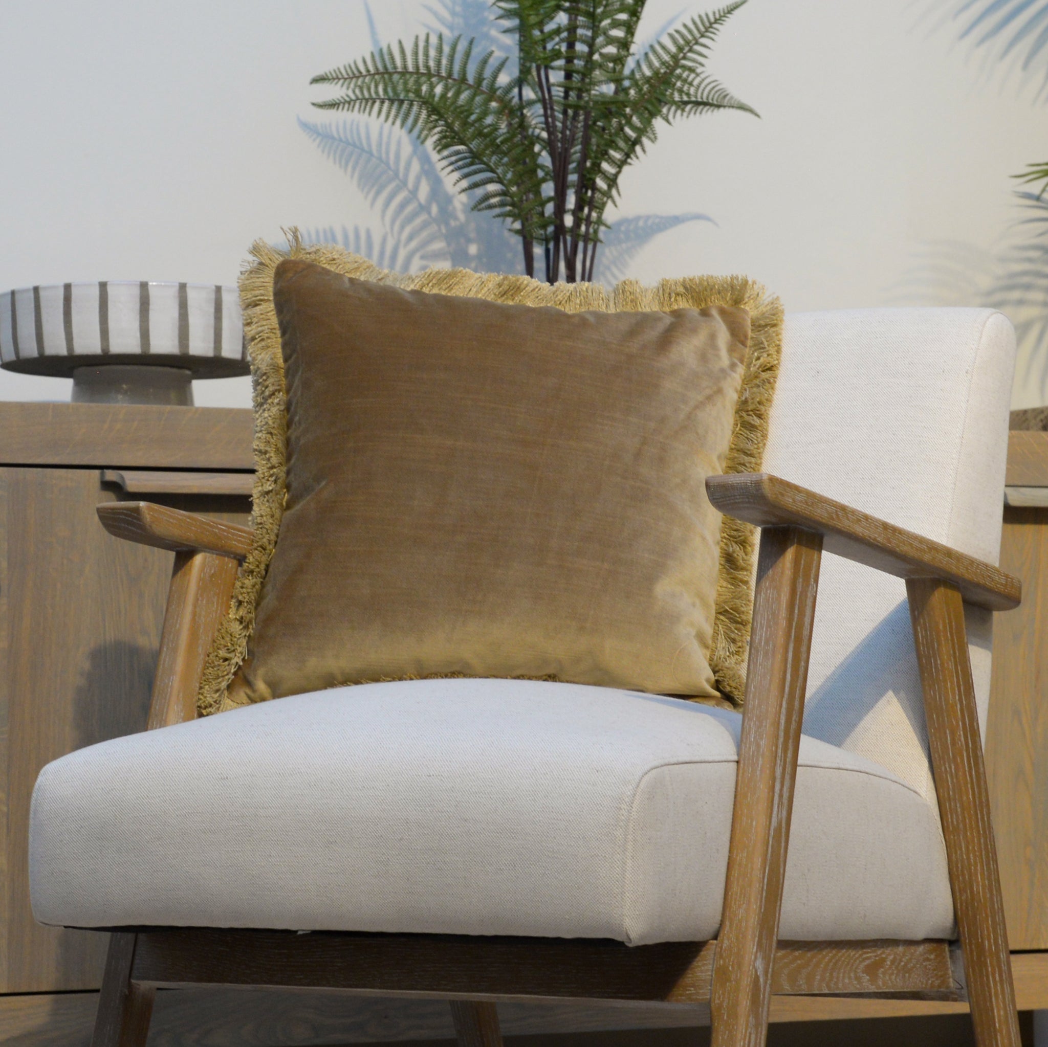 Nova Cushion in Antique Gold