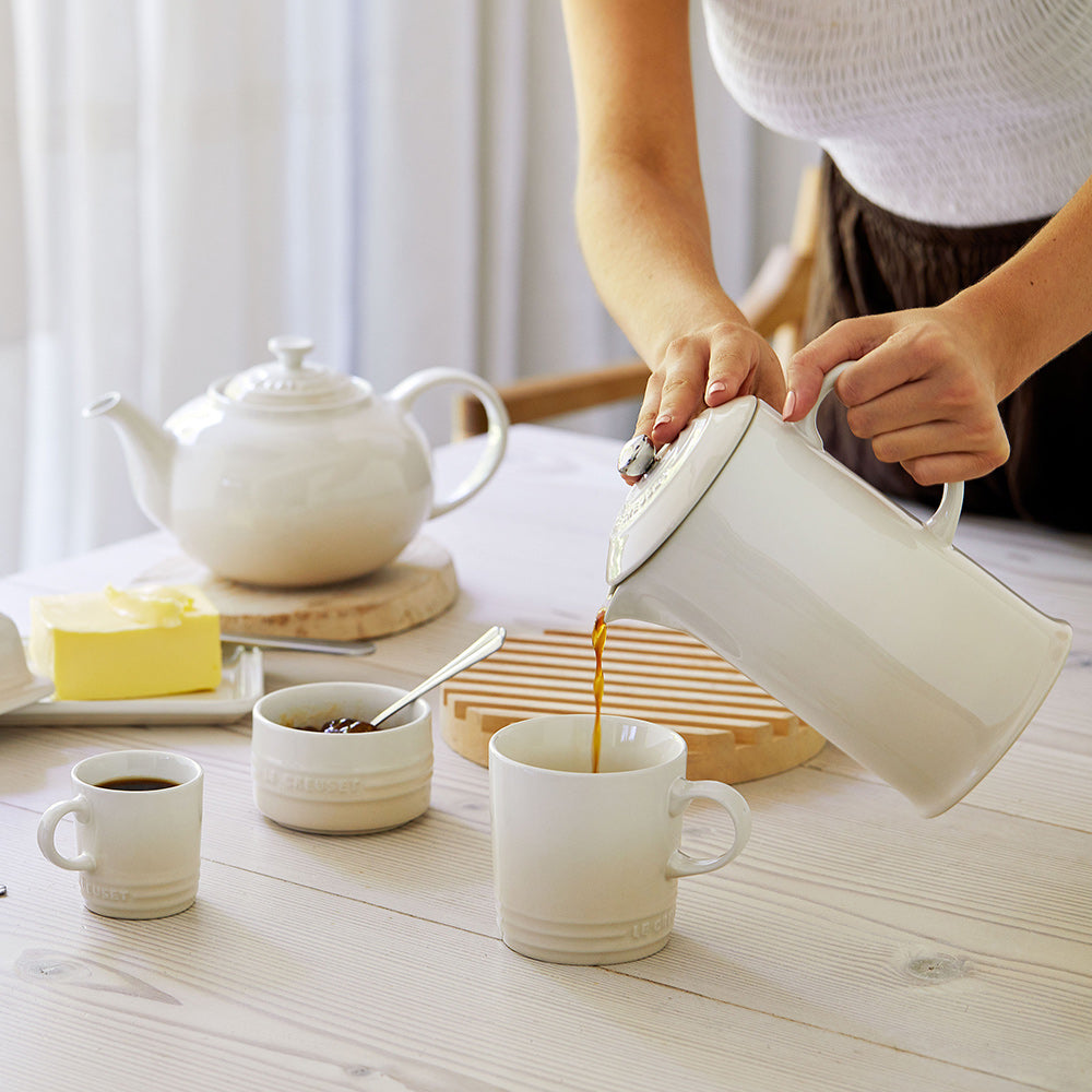 Le Creuset Coffee Pot in Meringue