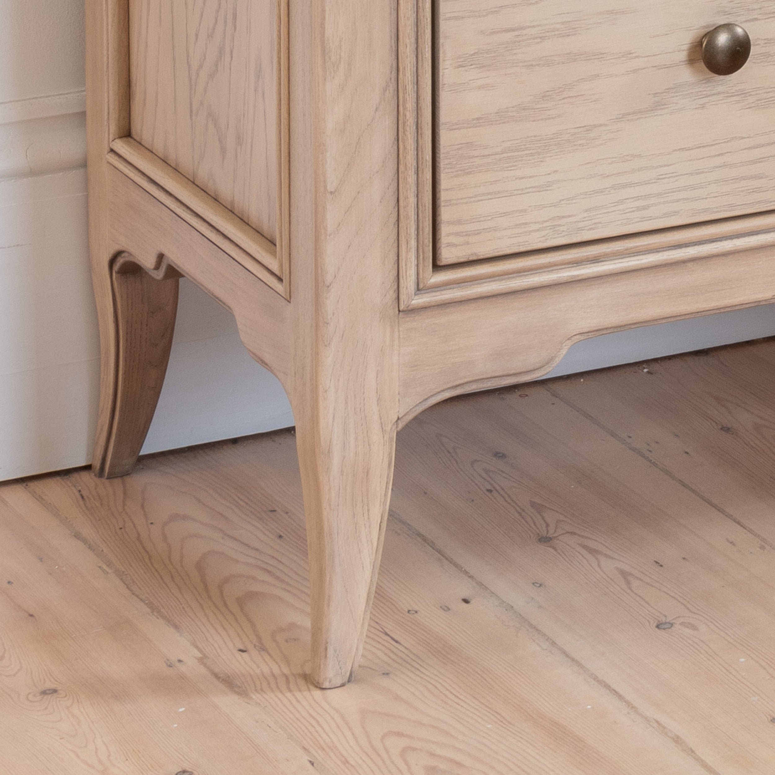 Toulon 8 Drawer Merchant Chest