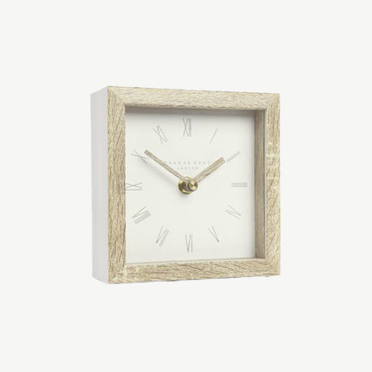 Nordic mantel clock in tofu