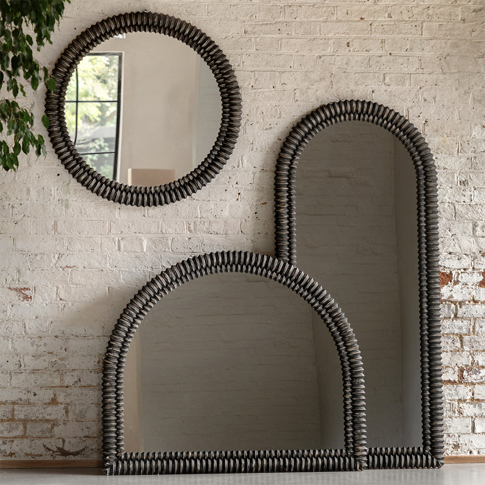 Alta Leaner Mirror