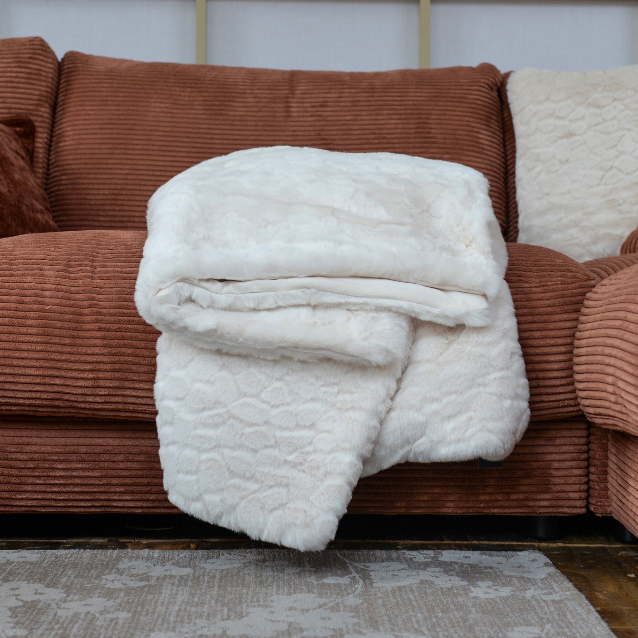 Camberwell Throw in Ivory Cloud