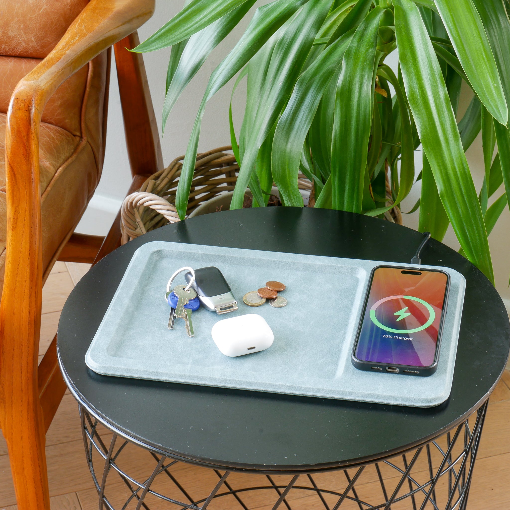 Wireless Charging Tray in Blue