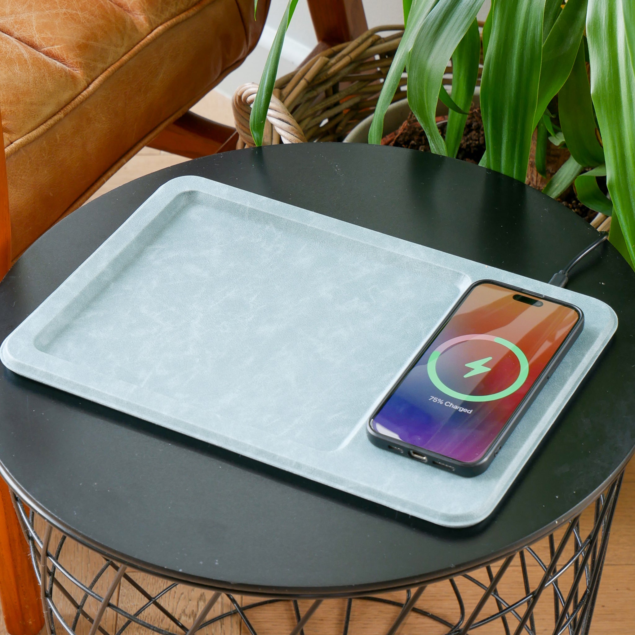 Wireless Charging Tray in Blue