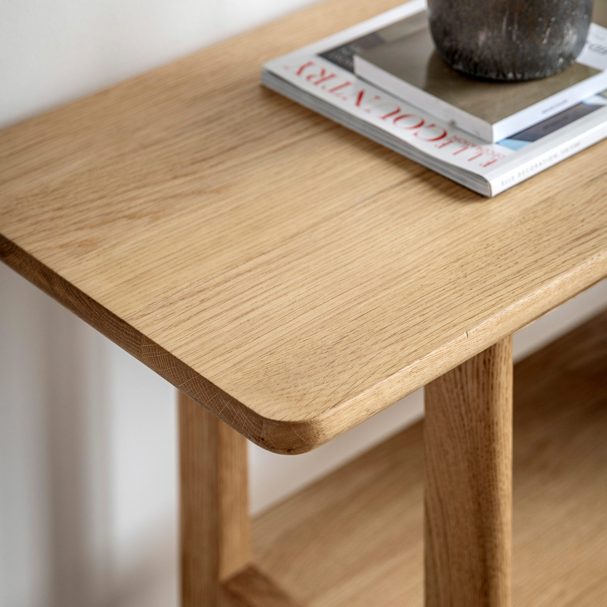 Elegant oak veneer console table in natural finish