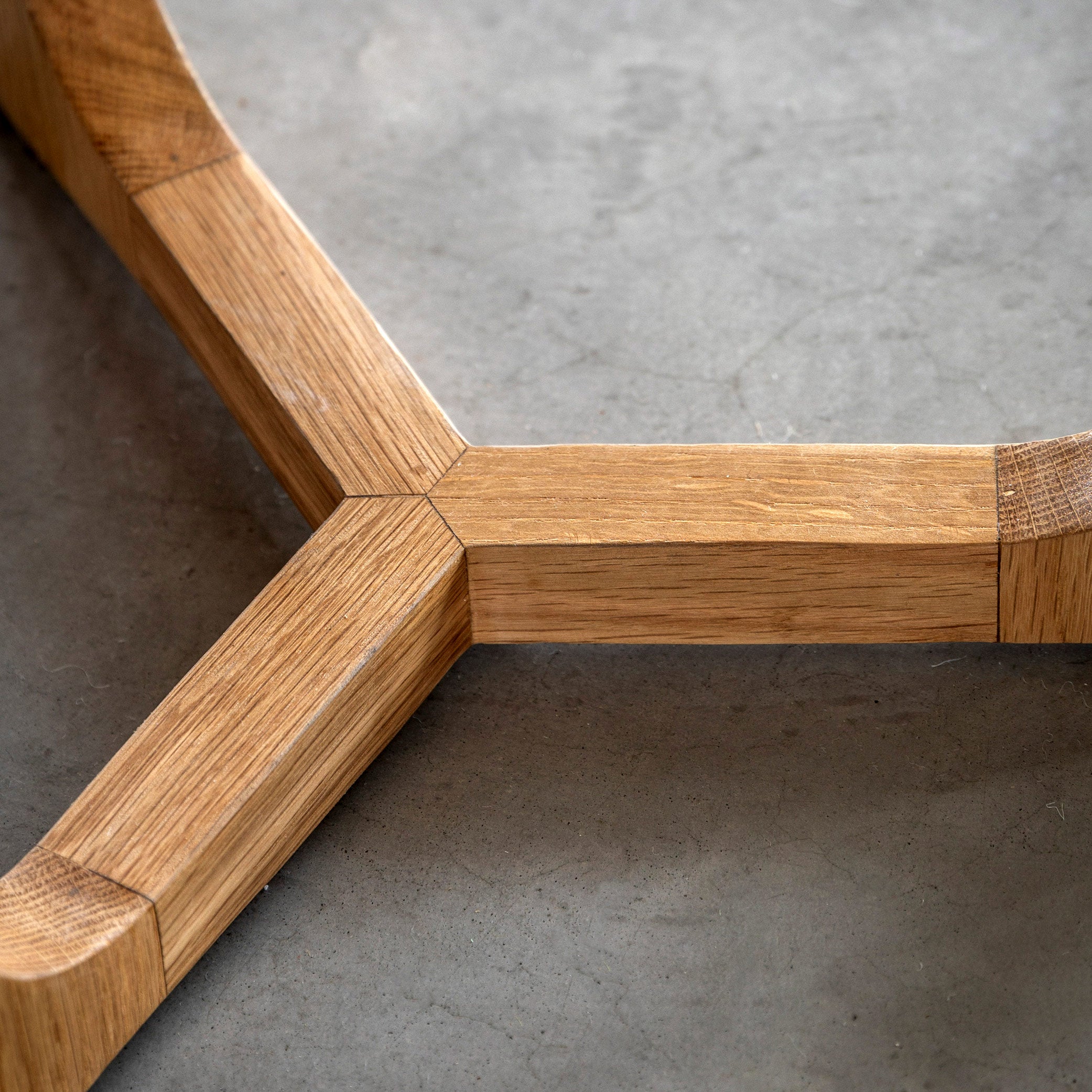 Oak veneer side table in natural finish