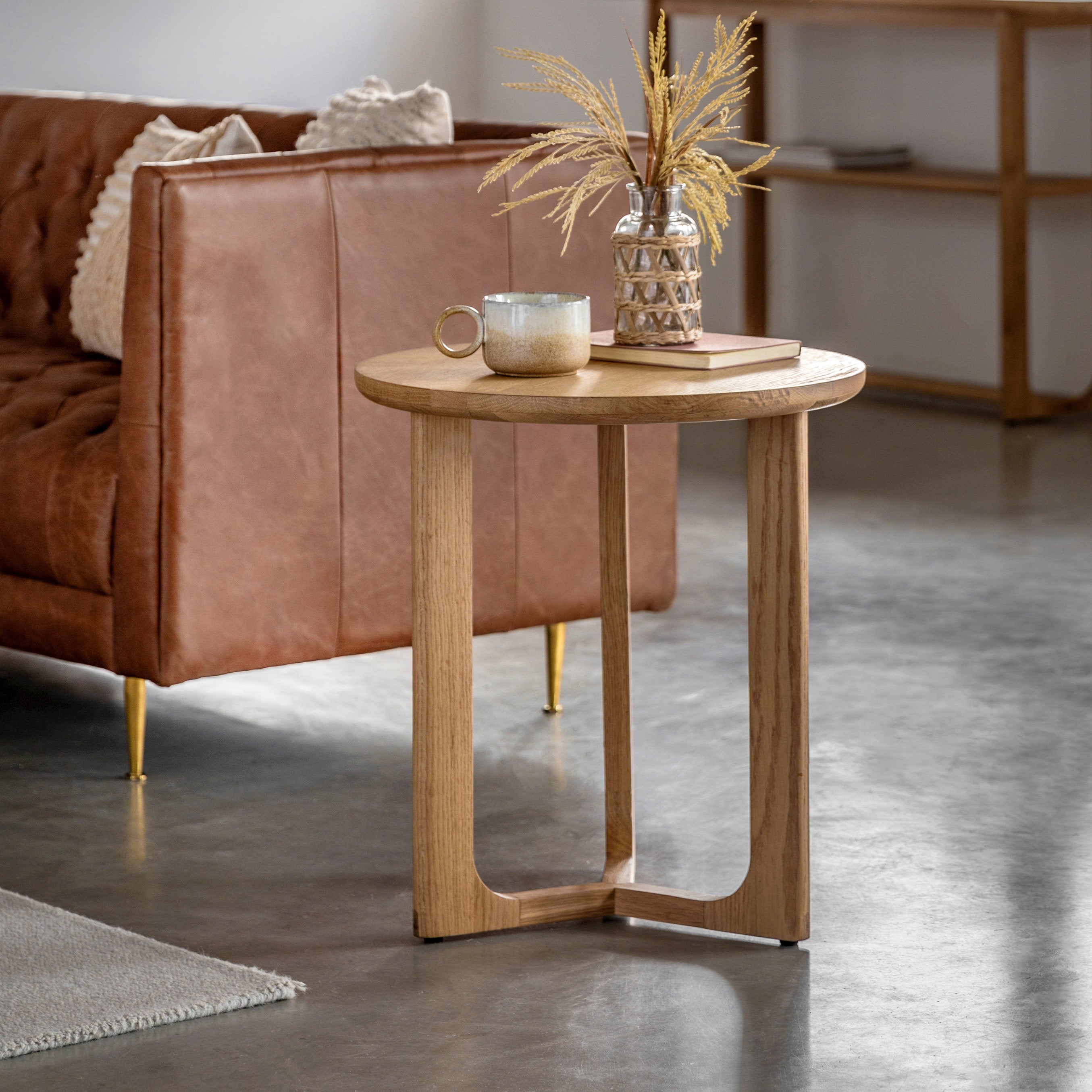 Oak veneer side table in natural finish