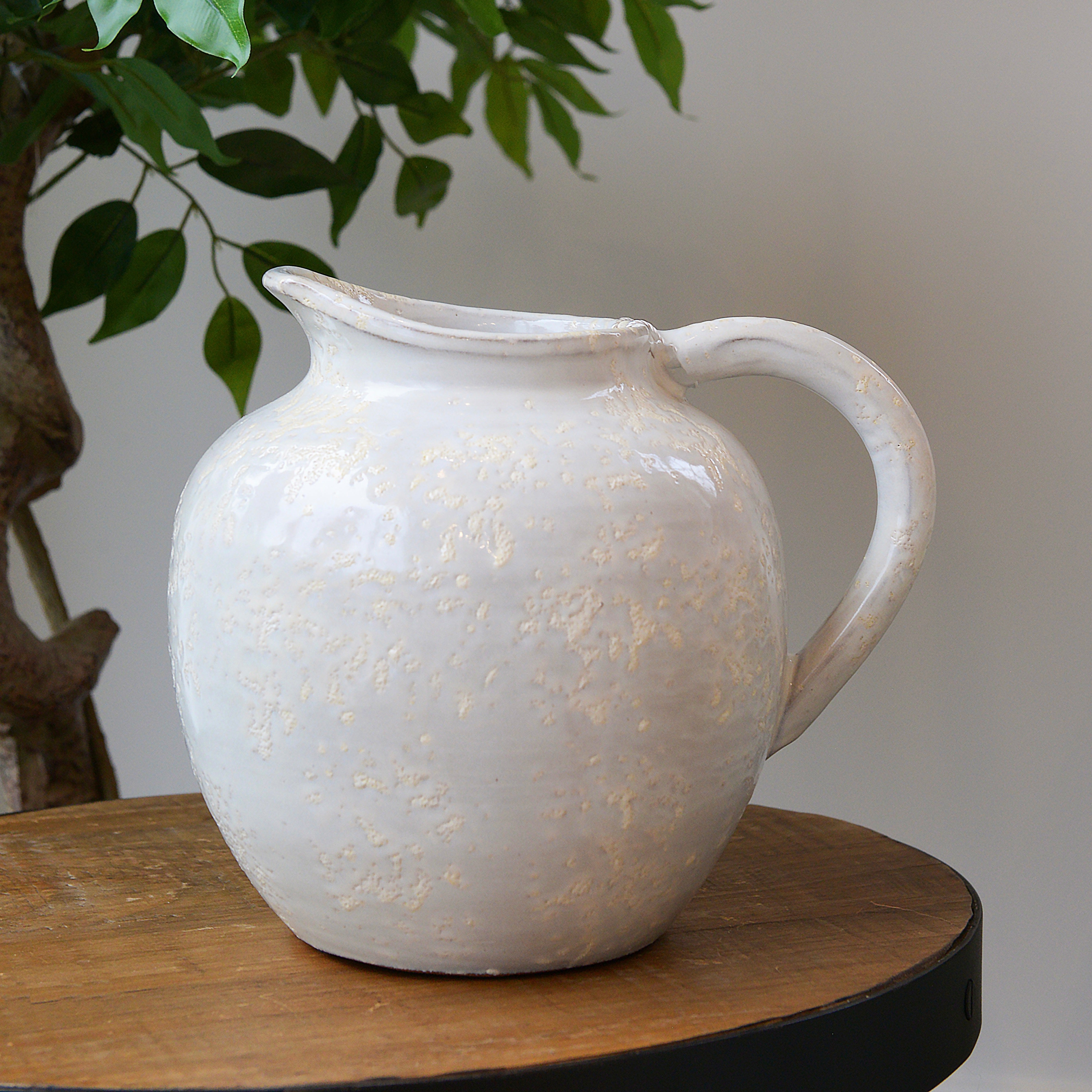 White Rustic Jug – Arighi Bianchi