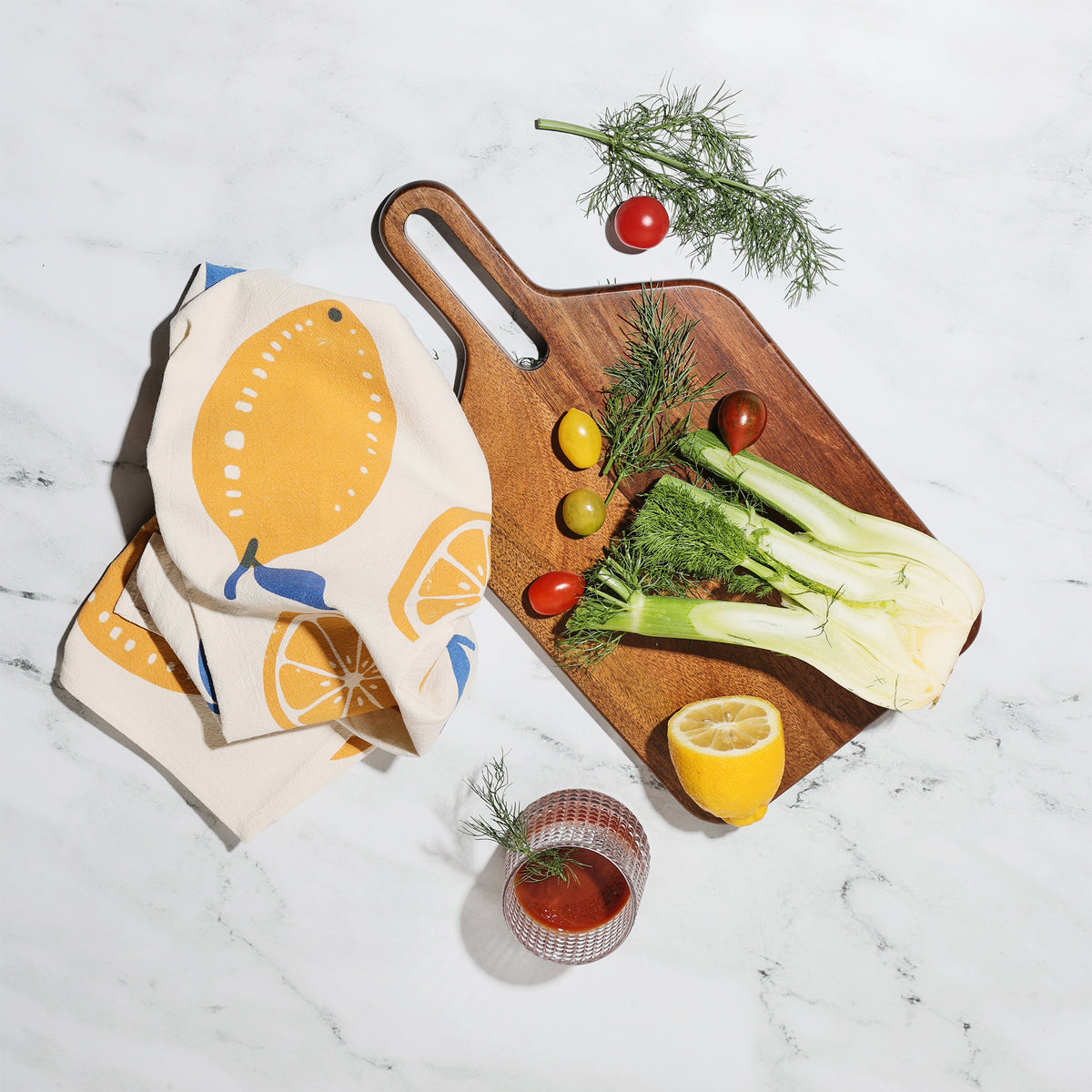 The Garth Cheeseboard and Gold Metal Knife Set