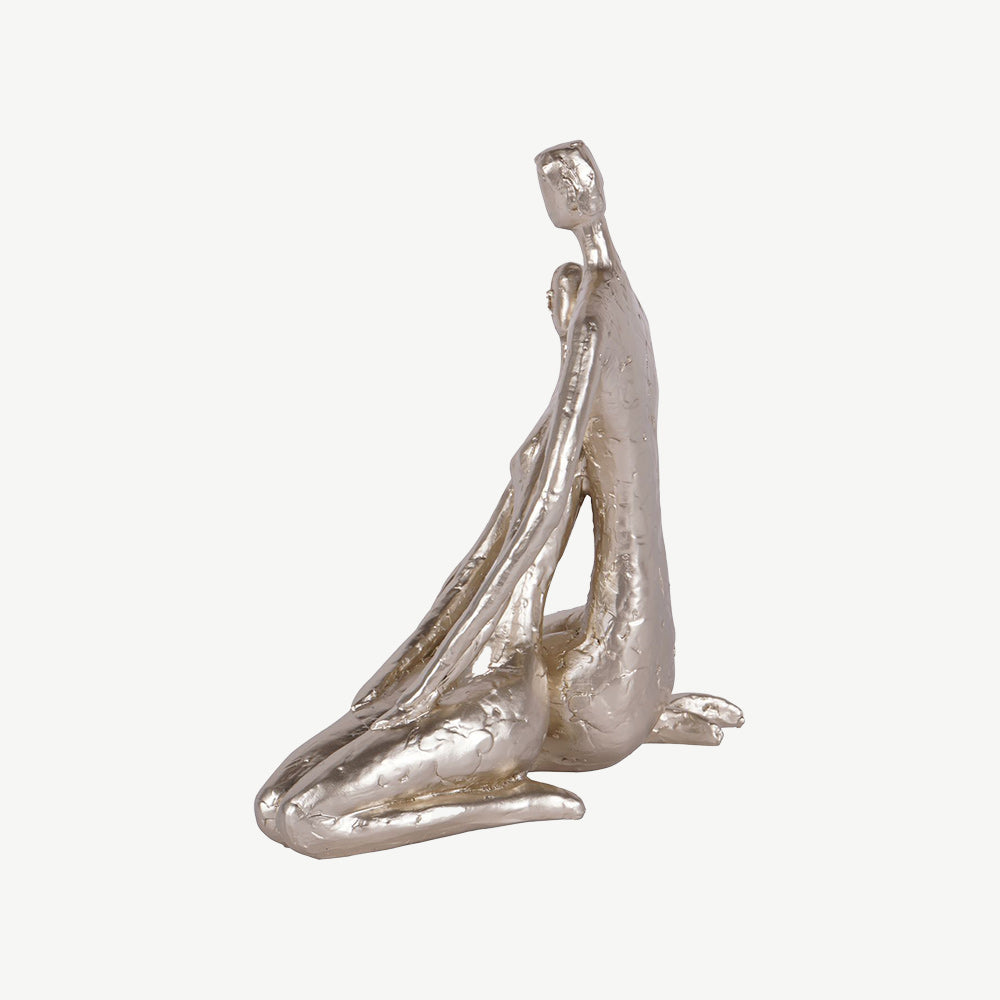 Loving Couple Sculpture