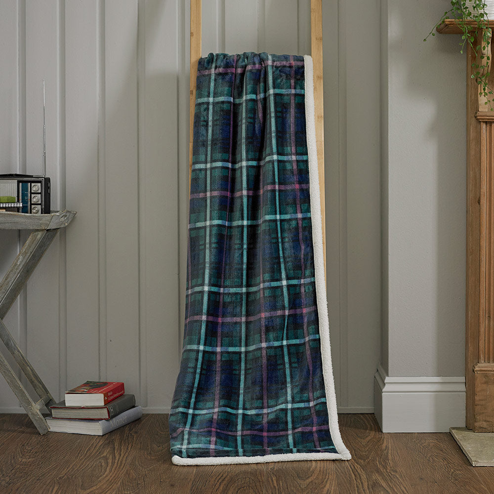 MACKENZIE GREEN THROW