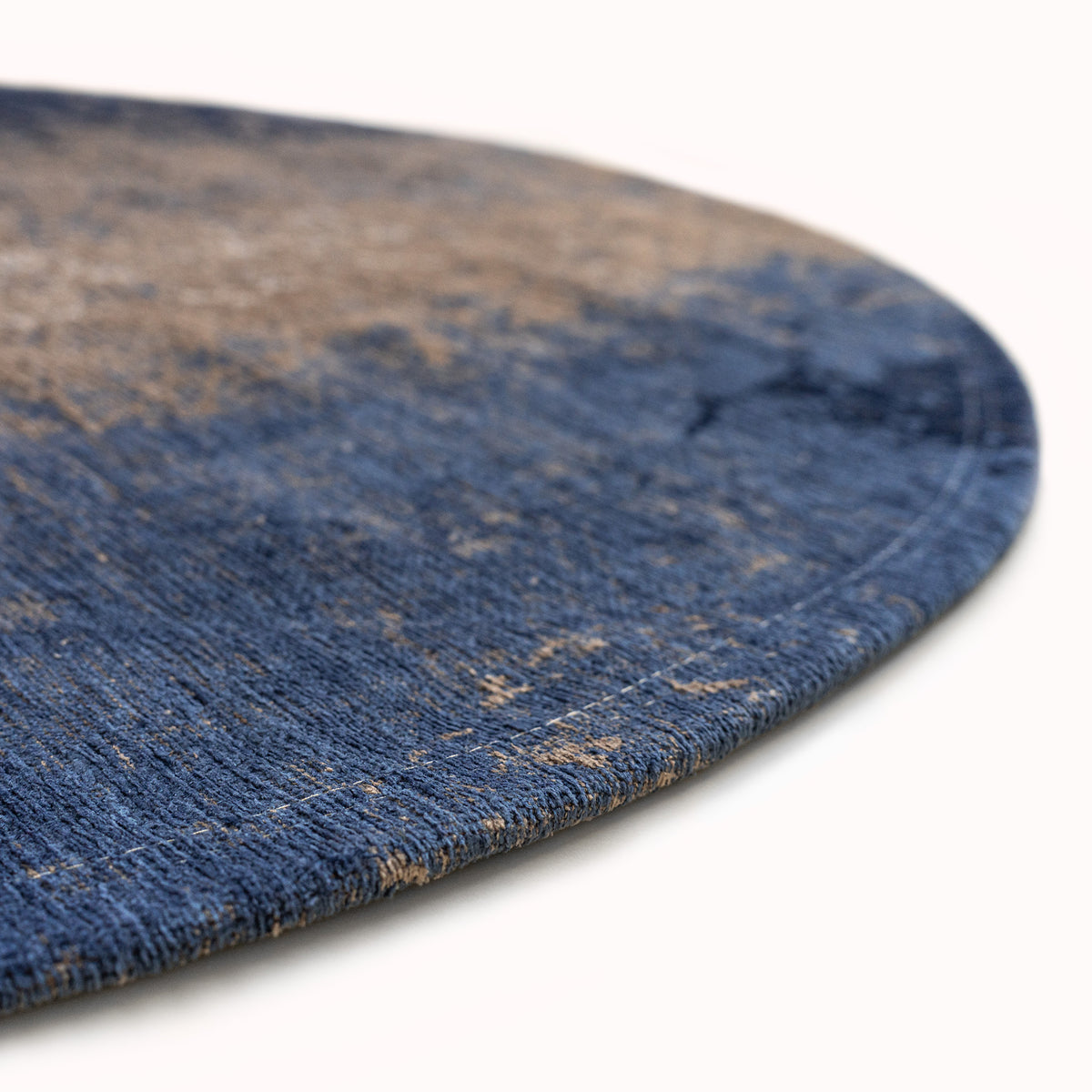 Mad Men Cracks Circle Rug