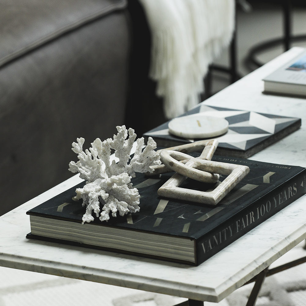 Ellia marble decoration in White