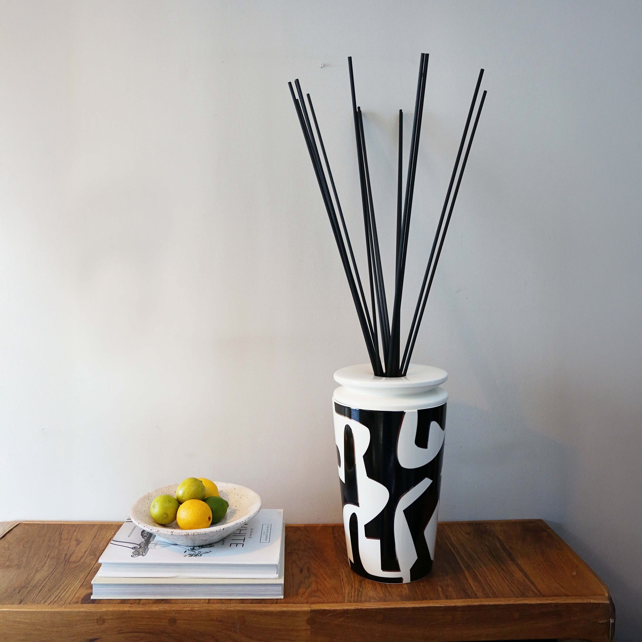 Max Benjamin House of Ilum Kelly Hoppen Diffuser