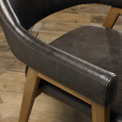 Highgate Rustic Oak Armchair in Old-West-Vintage-Leather