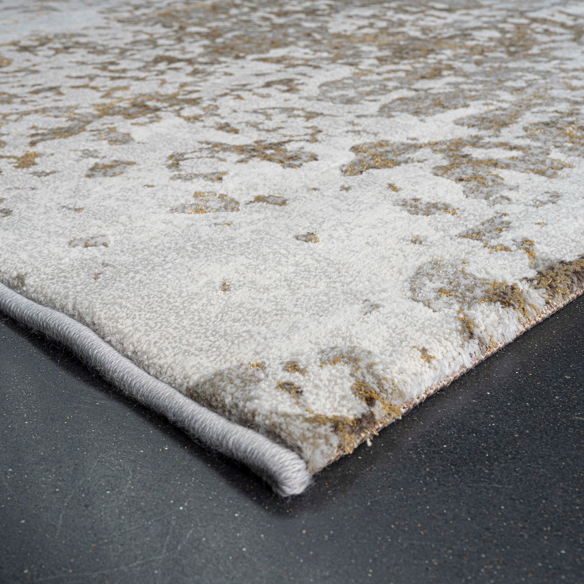 Quartz Rug