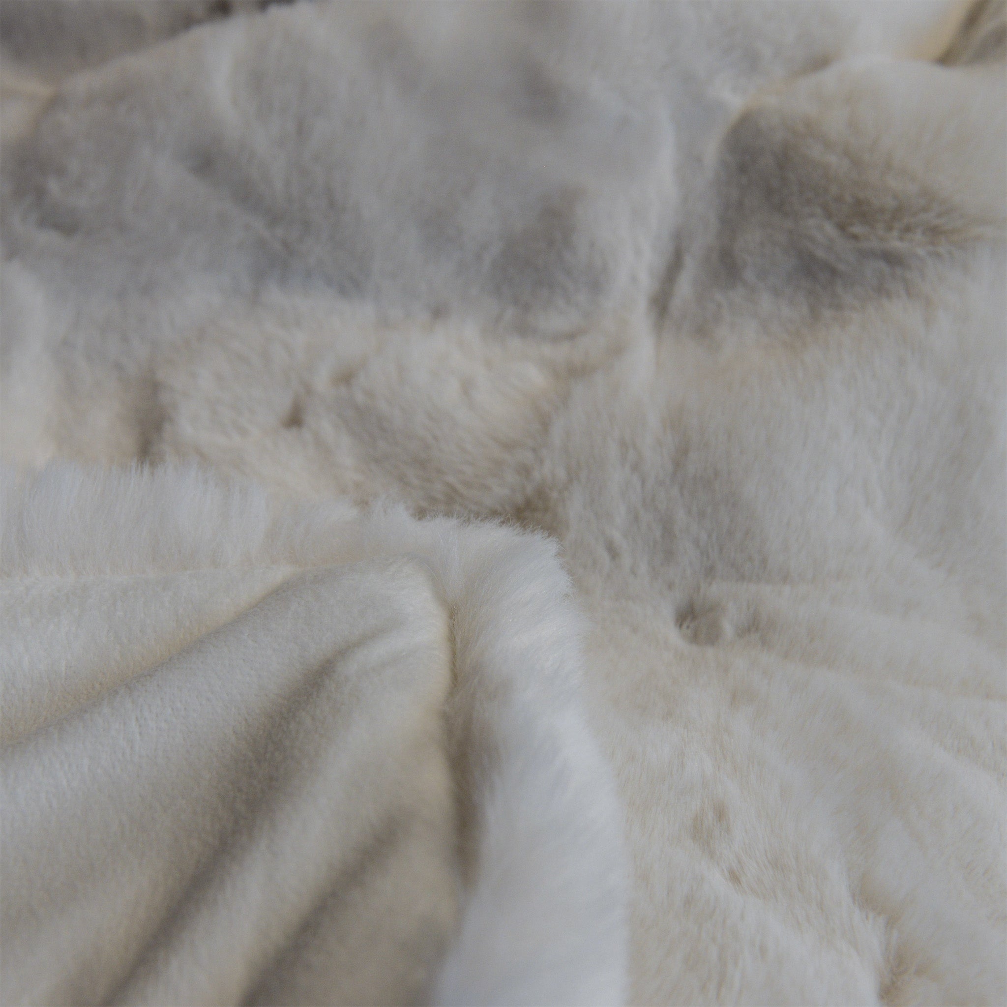 Rapture Throw in White