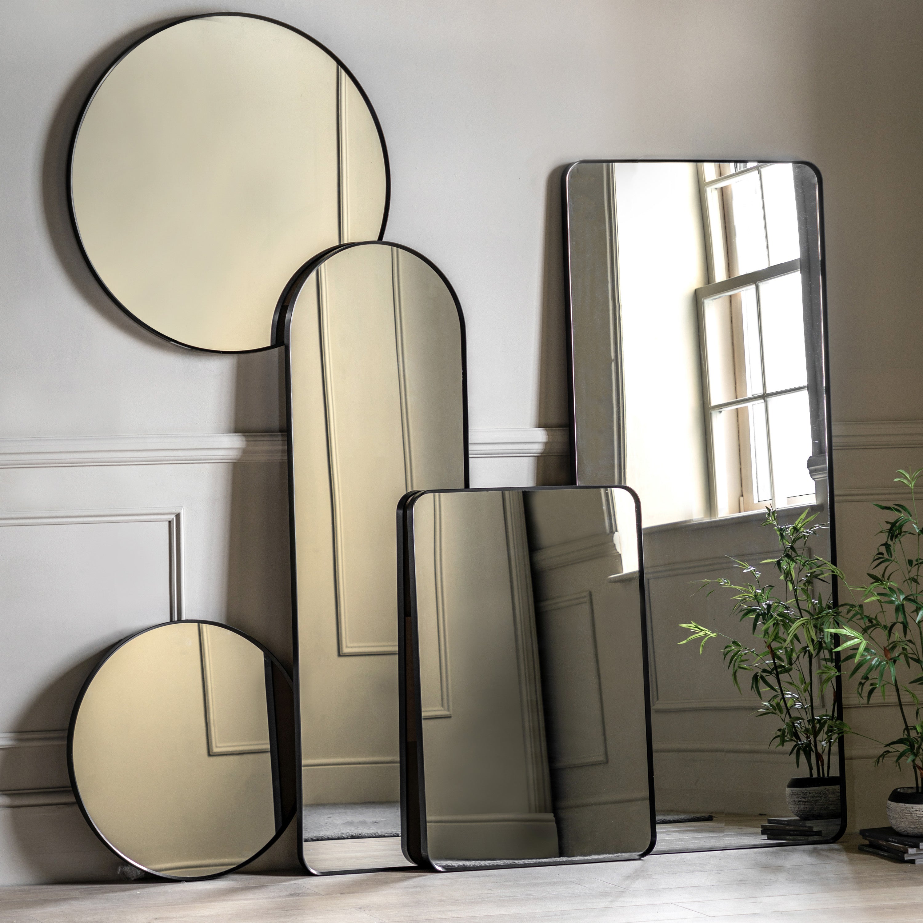Holworth Leaner Mirror in Black