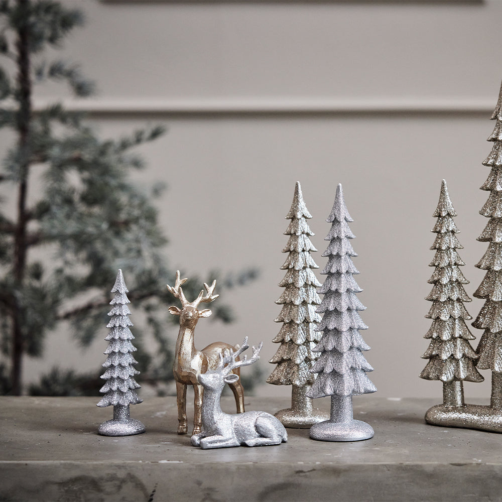 Sitting Deer Decoration in Silver