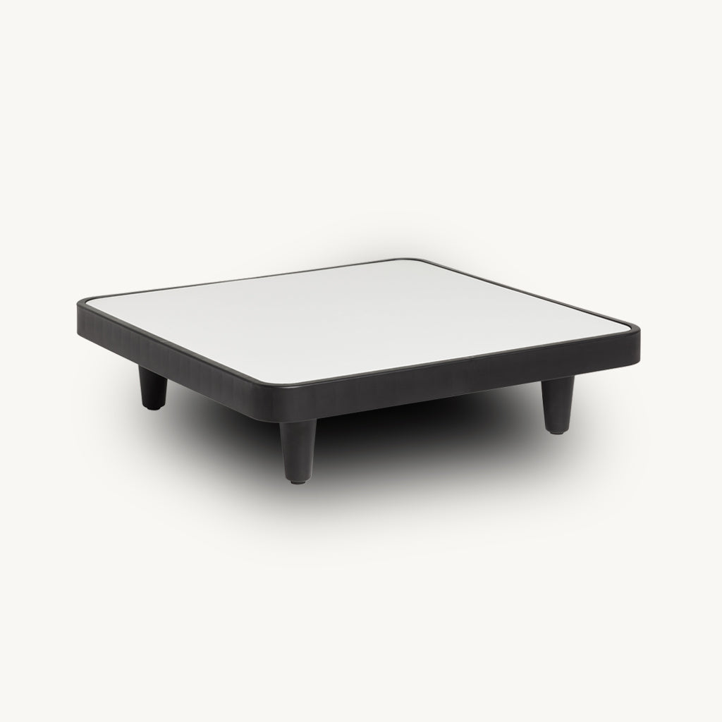 Paletti Table in Grey