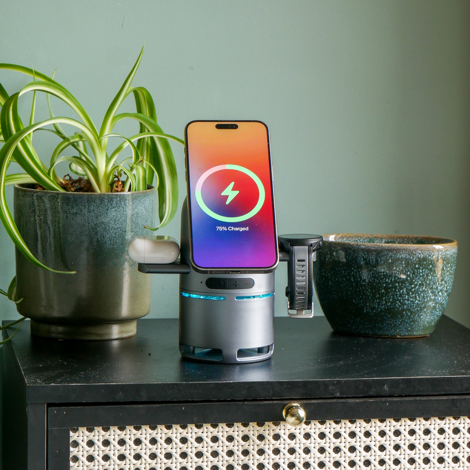 Twist & Play 3 in 1 Charger and Bluetooth Speaker