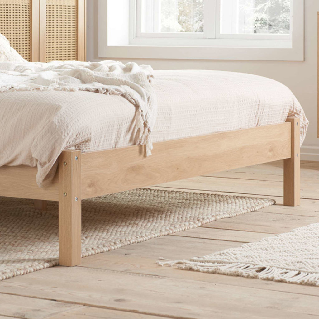 Washington Rattan Bed