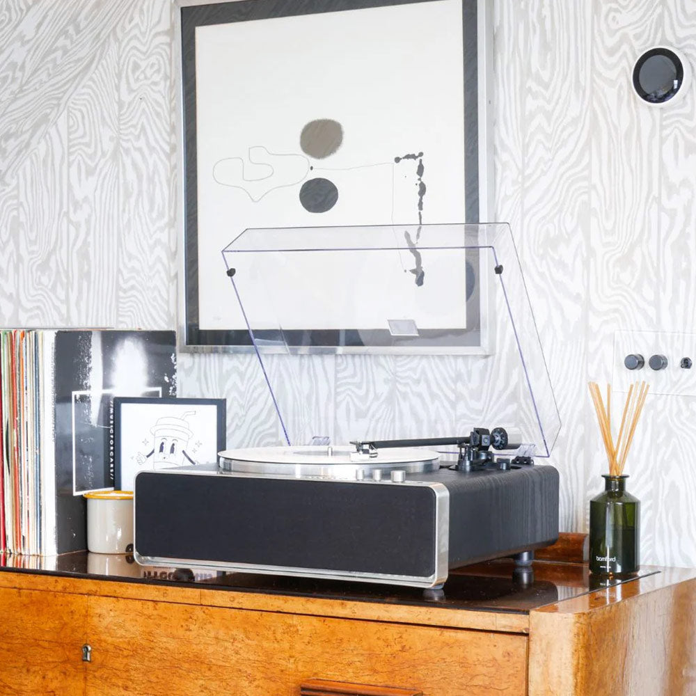 Richmond Deluxe High Power Record Player in Black
