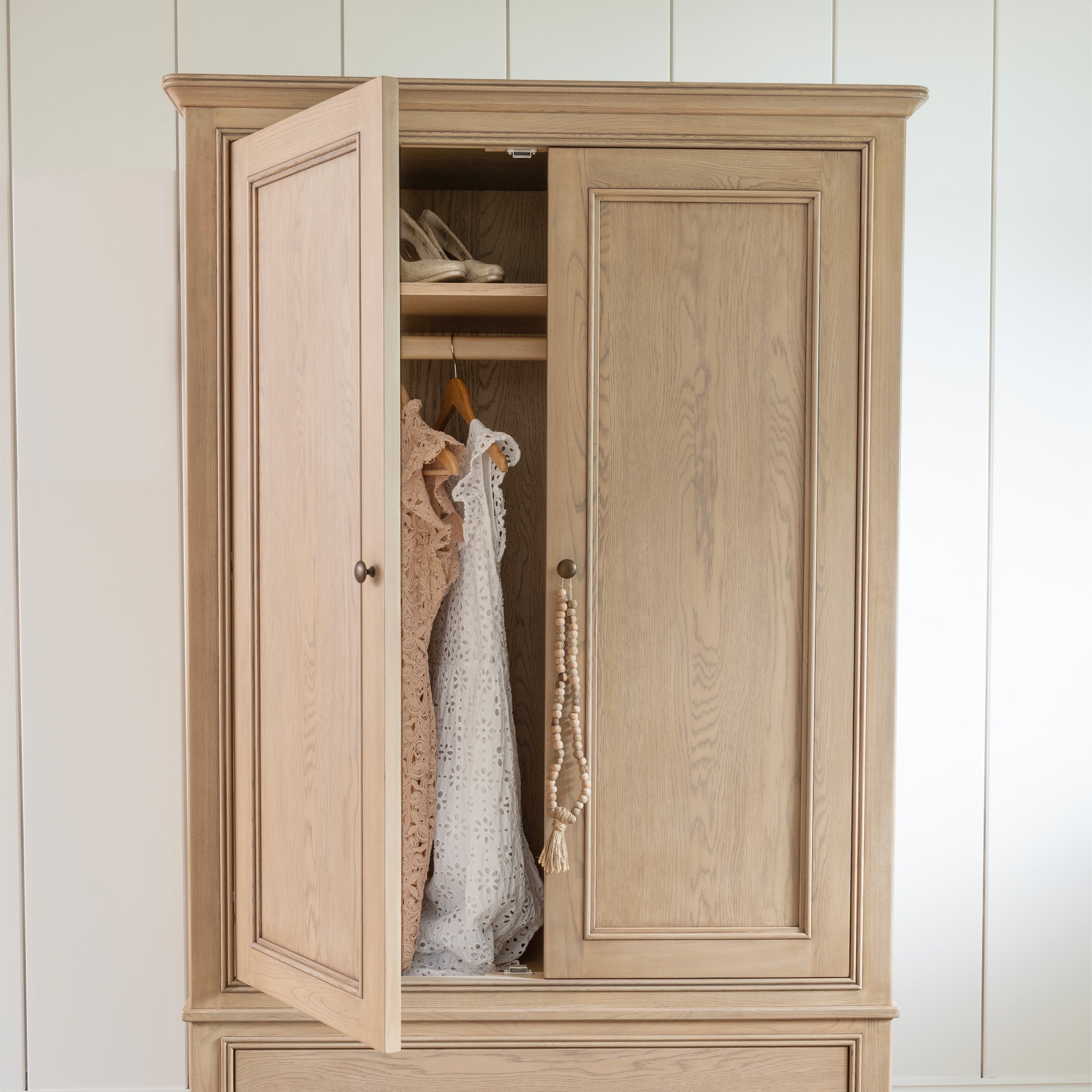 Toulon Wardrobe With Mirror