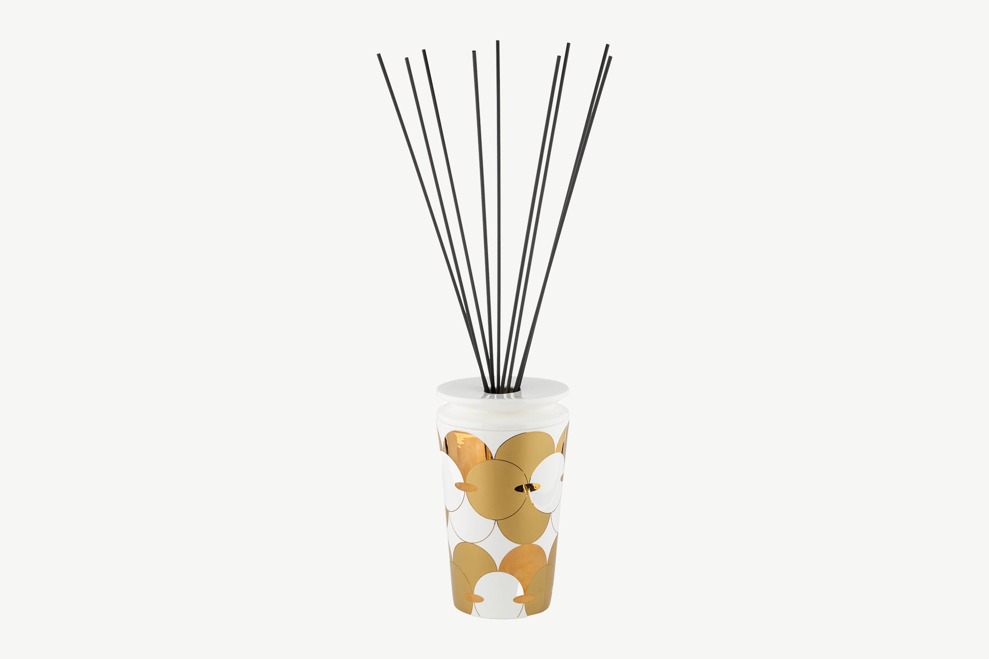 Handcrafted porcelain diffuser in gold and white circle print