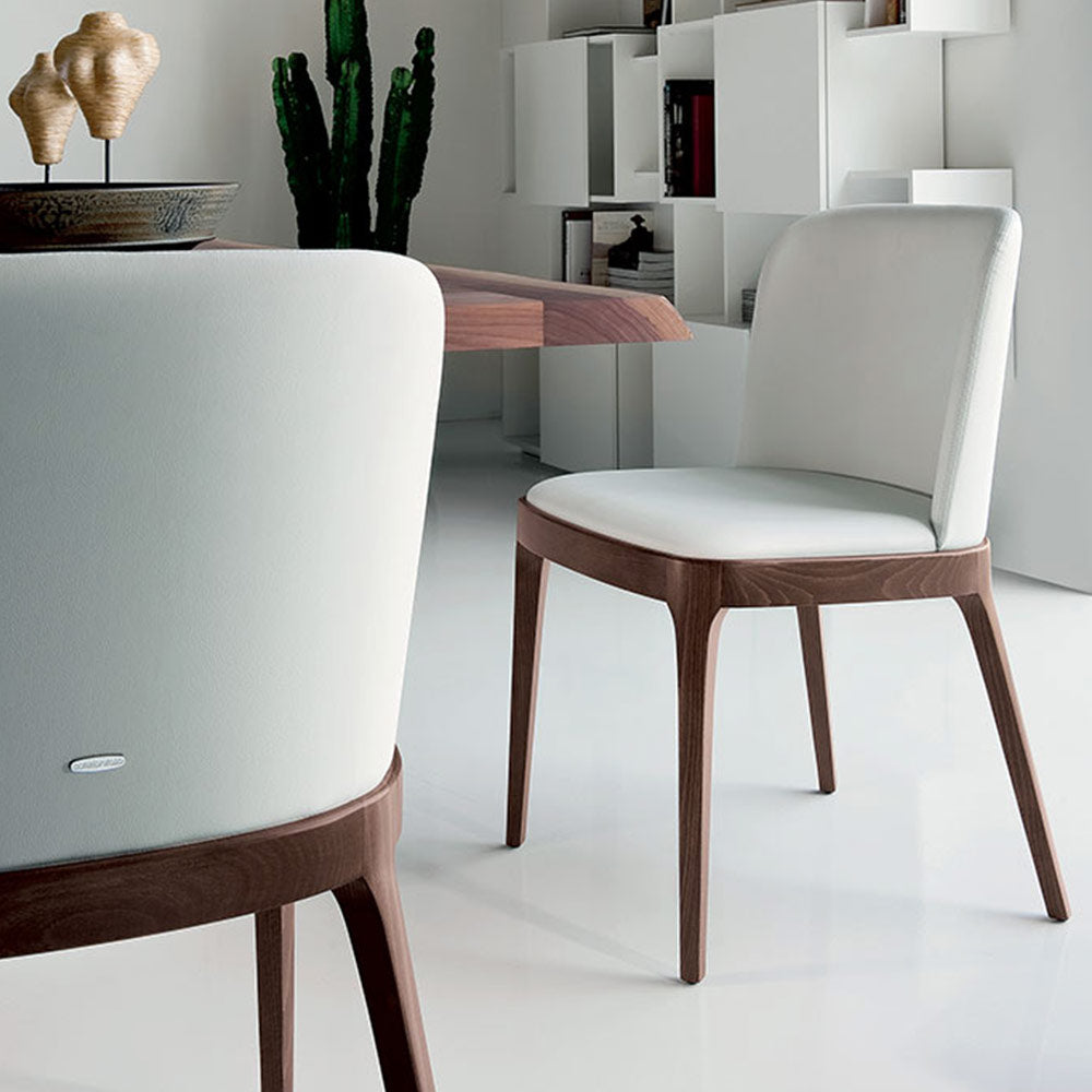 Magda Chair